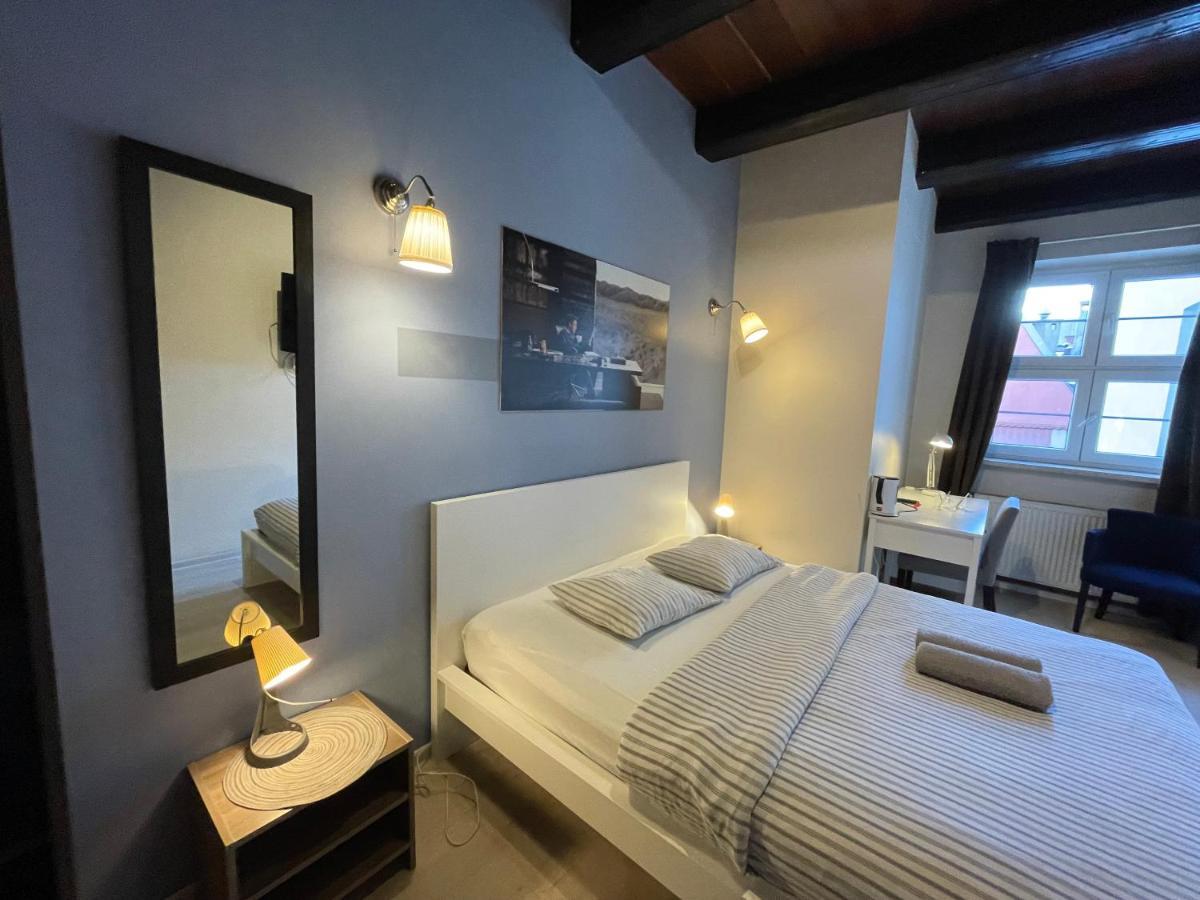 Lullaby Private Rooms Poznan Exterior photo